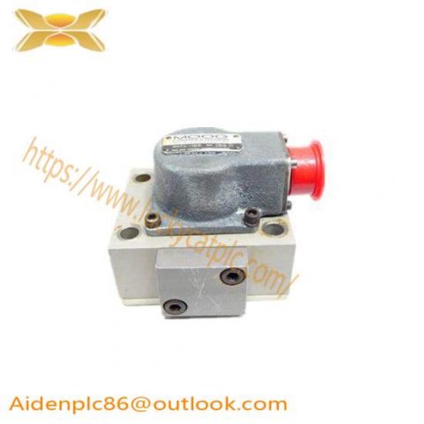 MOOG D136-001-008a Industrial Control Module